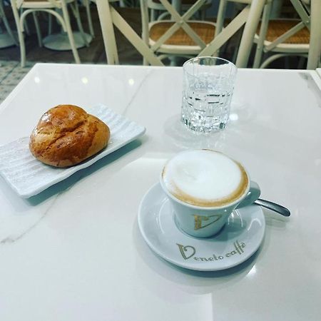 Bed and Breakfast N&M Dimora Carrieri Luxury Монополи Экстерьер фото